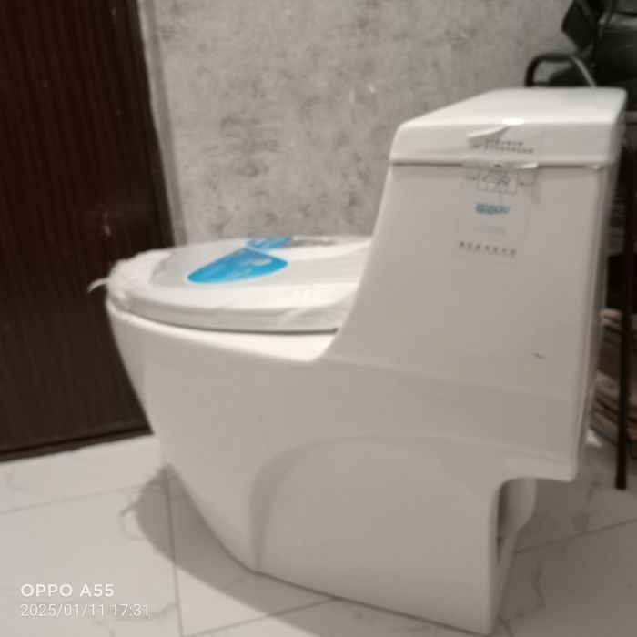 Унитаз наполный новый