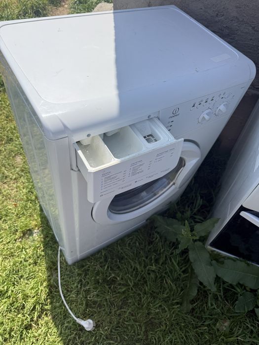 Стиральная  машина