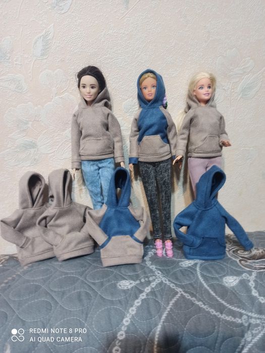 Платья для кукол и толстовки