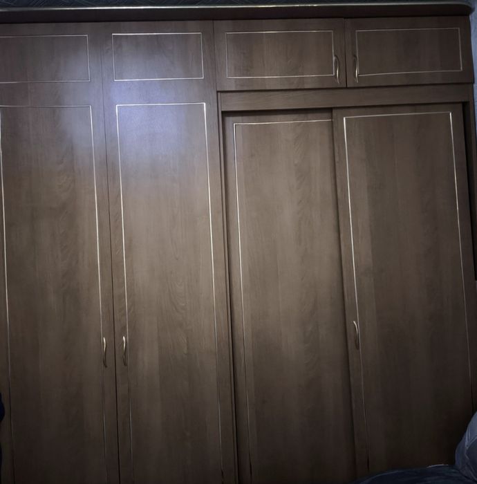 Продаю два шкафа