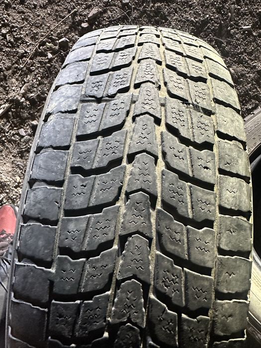 Авто шины 225/65R17 (4шт)