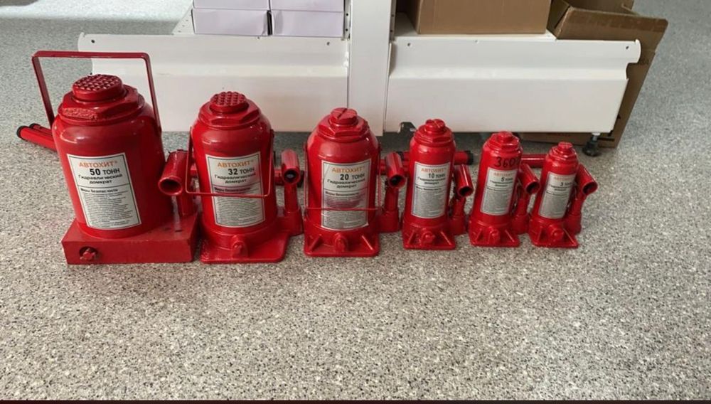Домкраты разные от 2 тонн до 50тонн  для шиномонтажа