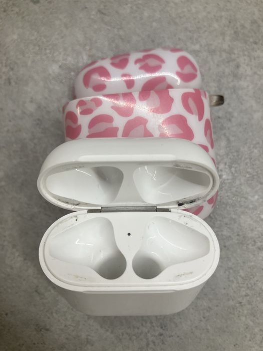 Кутия Lightning за AirPods 2 / 1