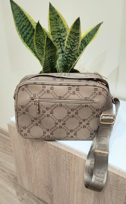 Нова дамска бежова кожена чанта през рамо с дълга дръжка