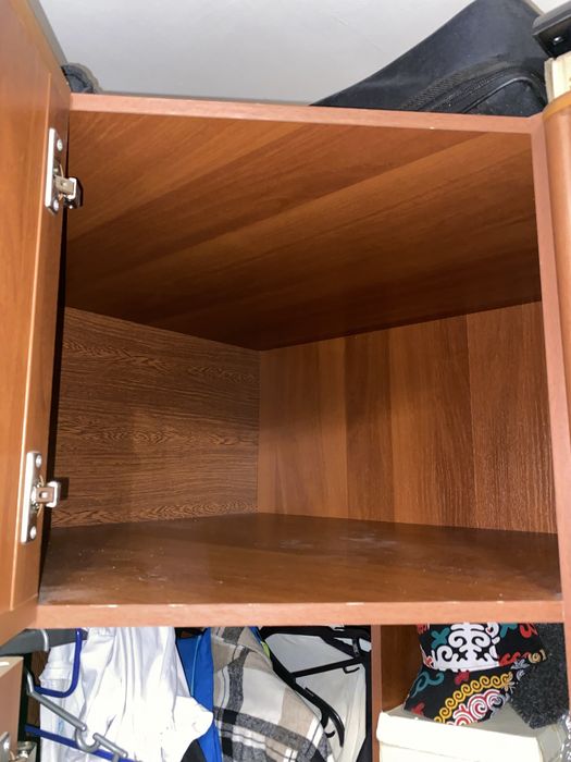 Шкаф угловой, вместительный