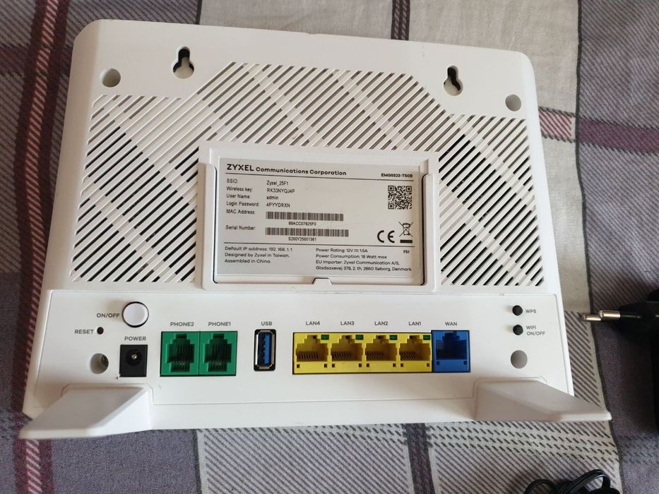 Продам  роутер ZYXEL EMG5523-T50BT50B двухдиапазонный