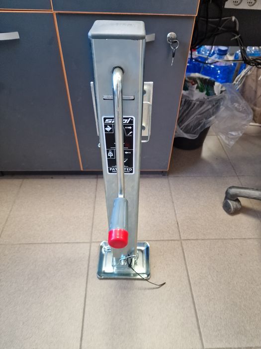 Picior sprijin remorca 7 tone preț 930 lei suport 120 lei preturi cu t