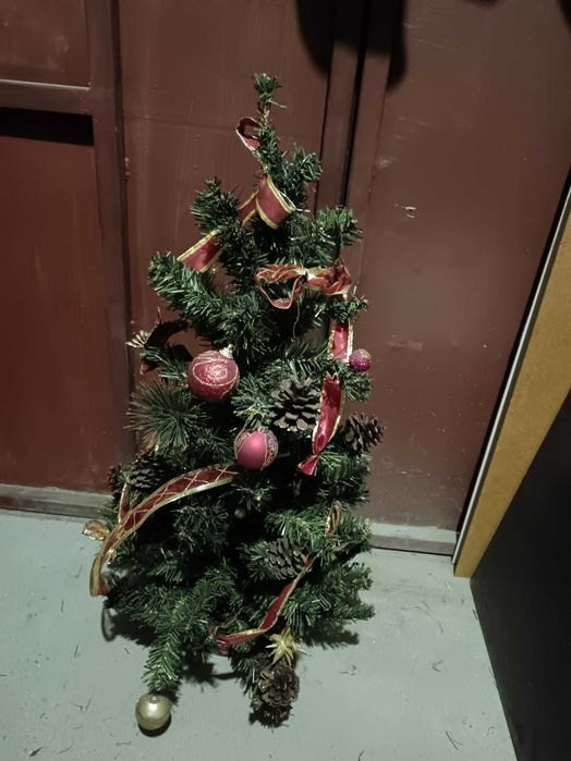 Изкуствена елха с окраса