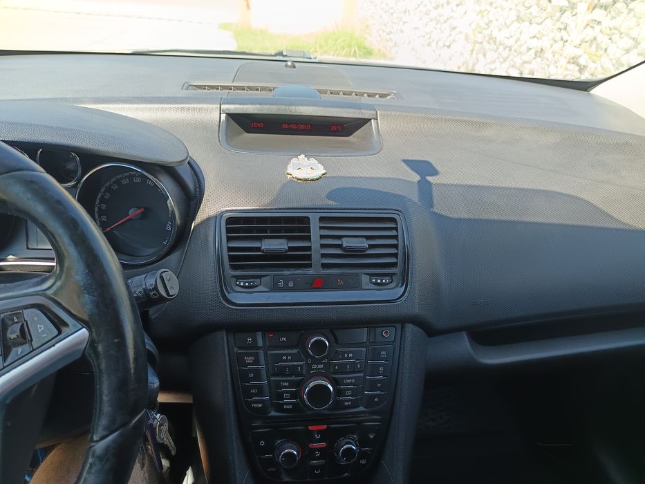 OPEL Meriva 2013 — imagine 3