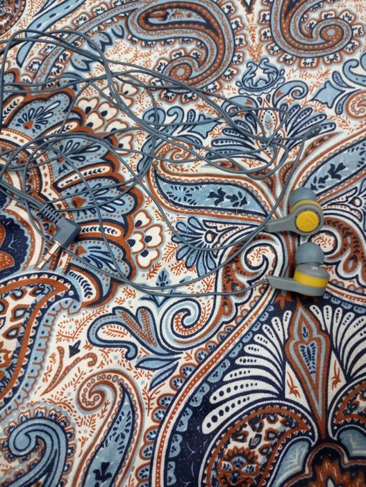 Наушники хорошие