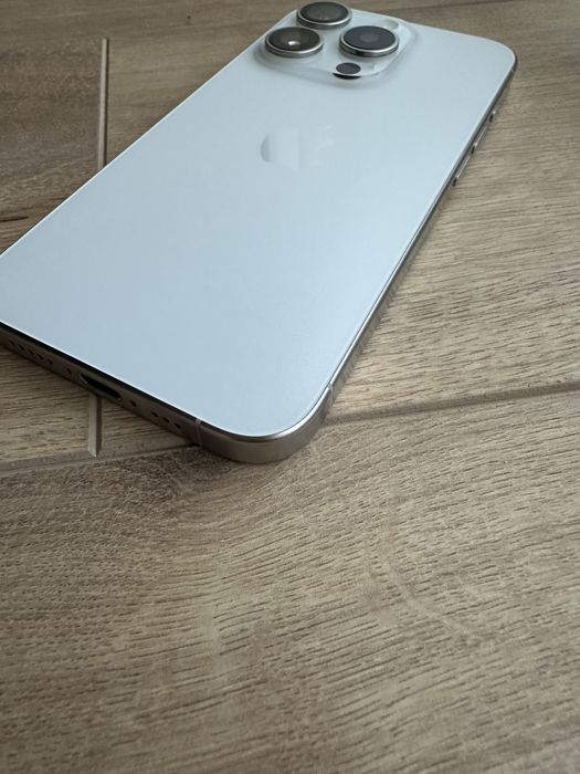 iPhone 15 pro 128GB