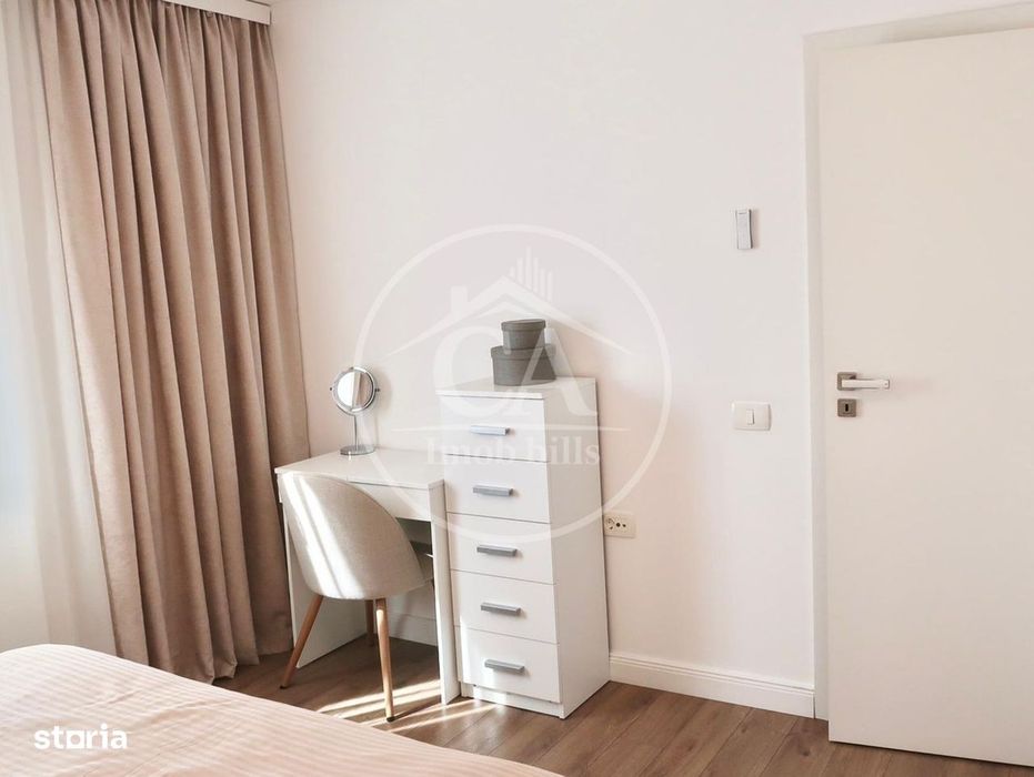 Apartament de vanzare cu 3 camere Lux in zona Rogerius, Oradea — fotografia 2
