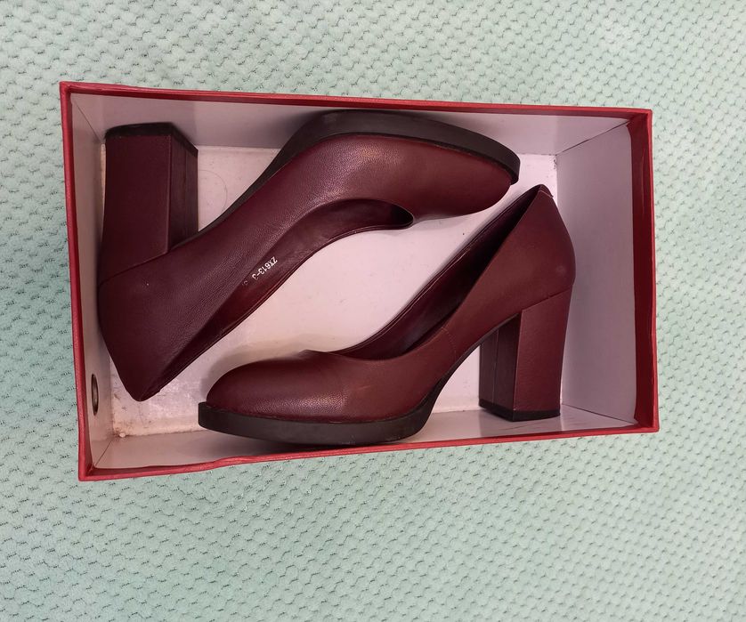 Туфли женские, элегантные