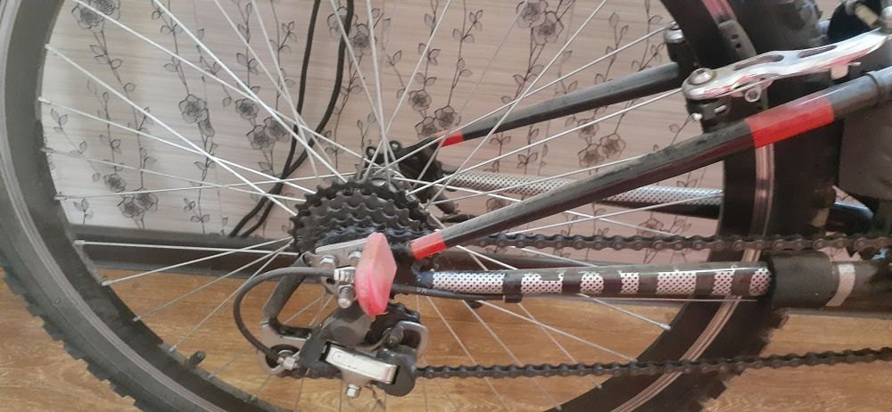 Велосипед спортивный в отличном состоянии