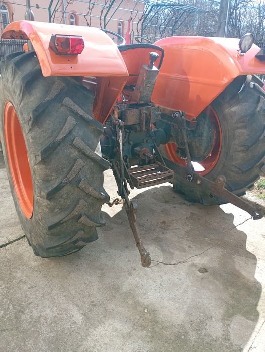 Tractor fiat 550