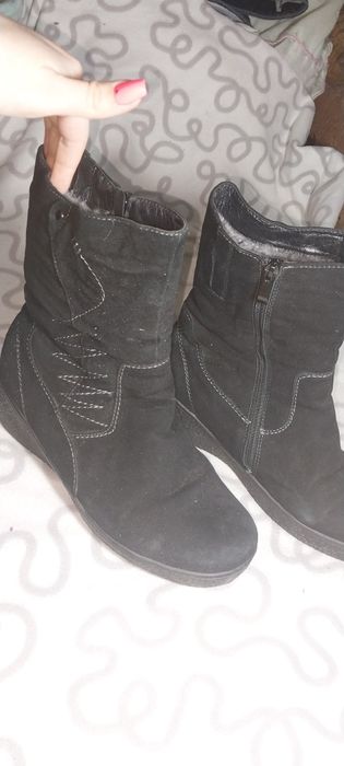 Продам зимние сапоги
