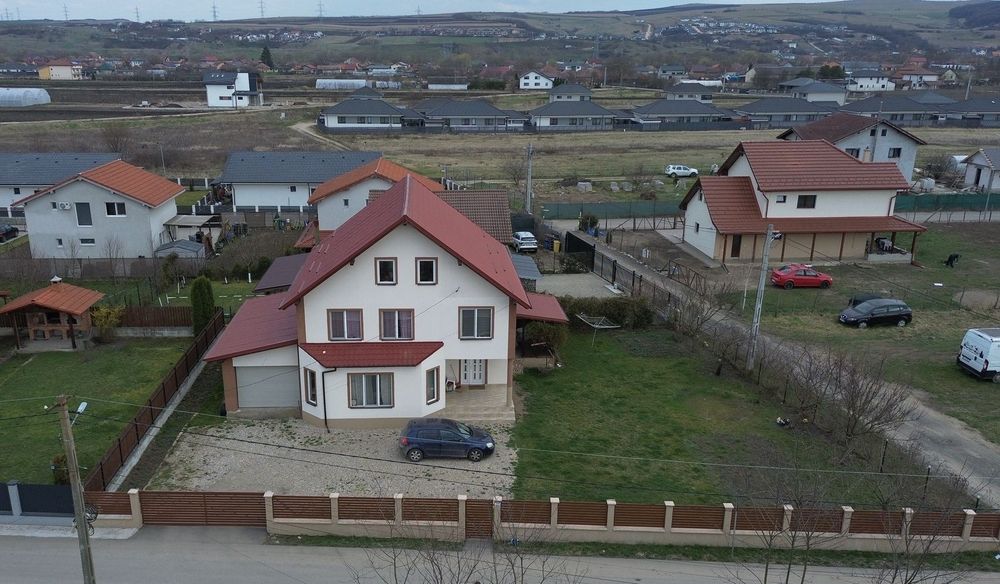 Vând casă Jucu de mijloc