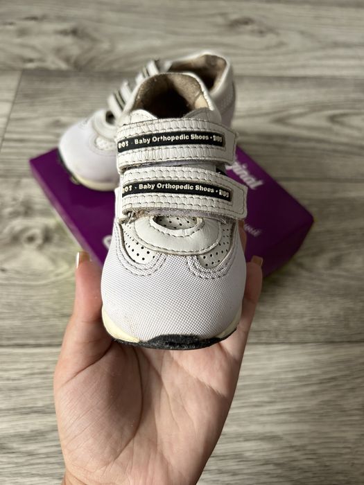 Ортопедические кроссовки , сандали