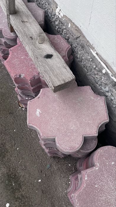 Продаю брусчатки срочно