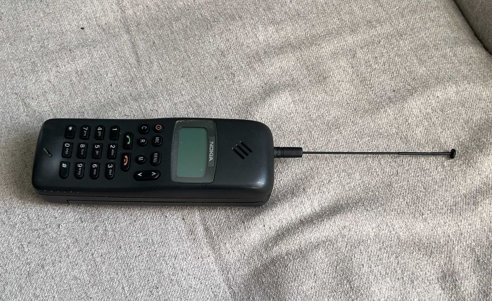 Telefon mobil vintage Nokia 1011 CEPT GSM NHE-2XN colectie raritate