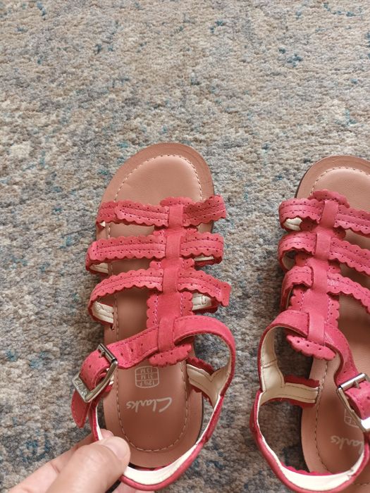 Кожени сандали Clarks, 31 номер