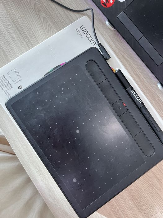 Графический планшет Wacom Intuos