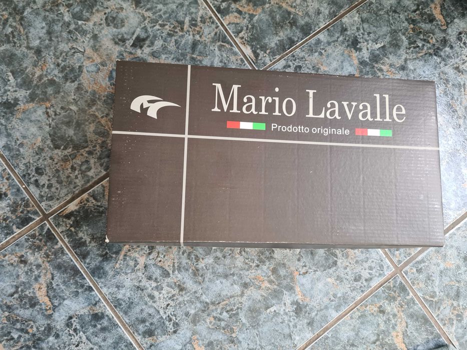 Vand pantofi pentru barbati din piele