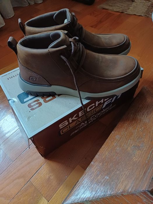 Ghete piele Skechers 43 noi