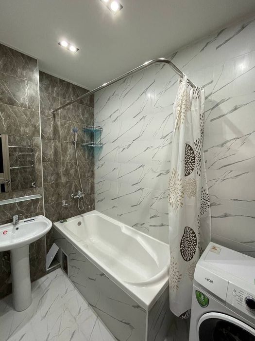 (3) Продается квартира на Ц-2, Дархане