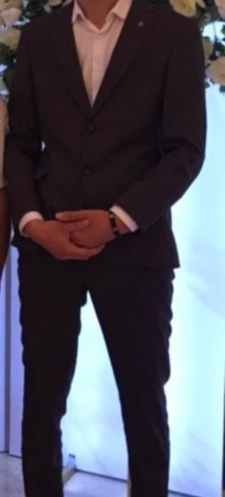 Продам костюм тройка