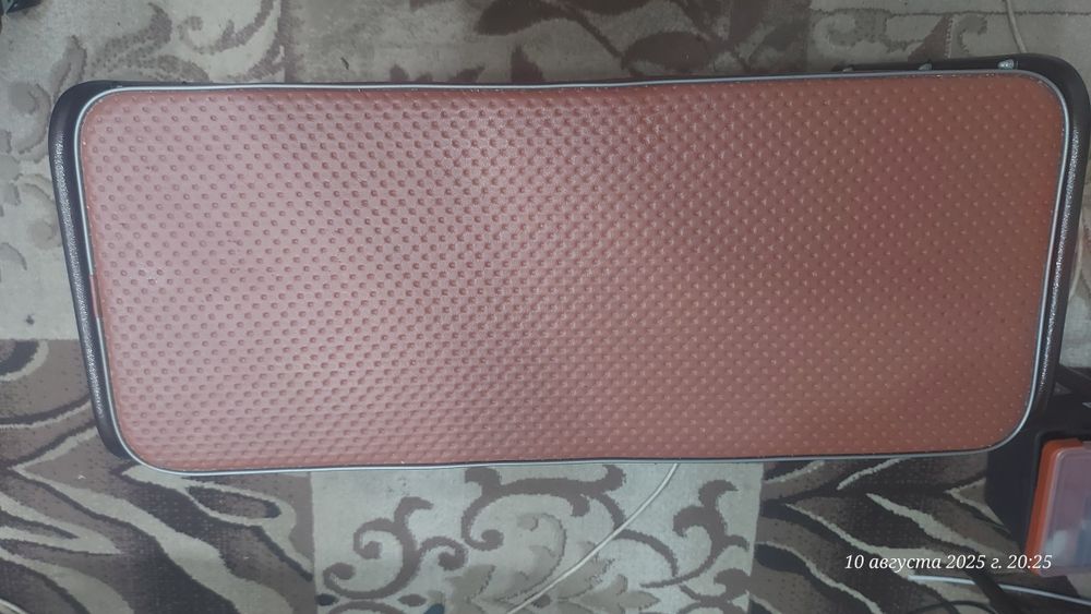 Полка для обуви в прихожую.