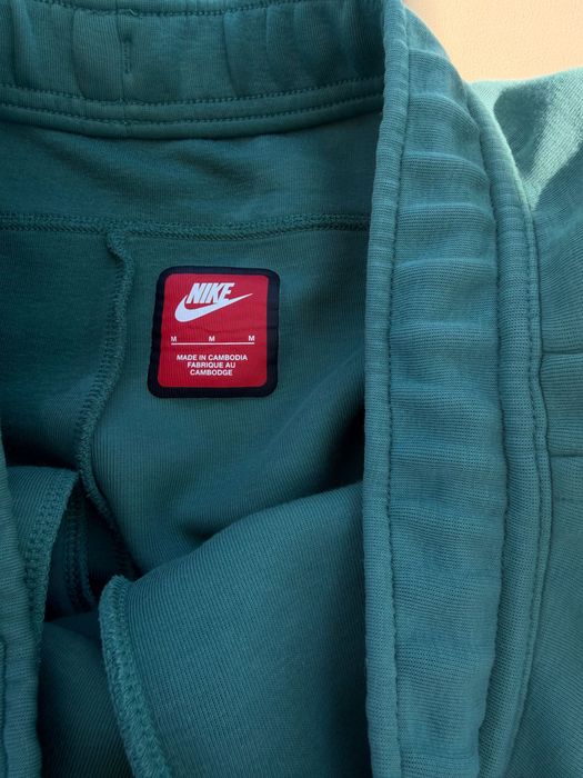 Nike tech fleece