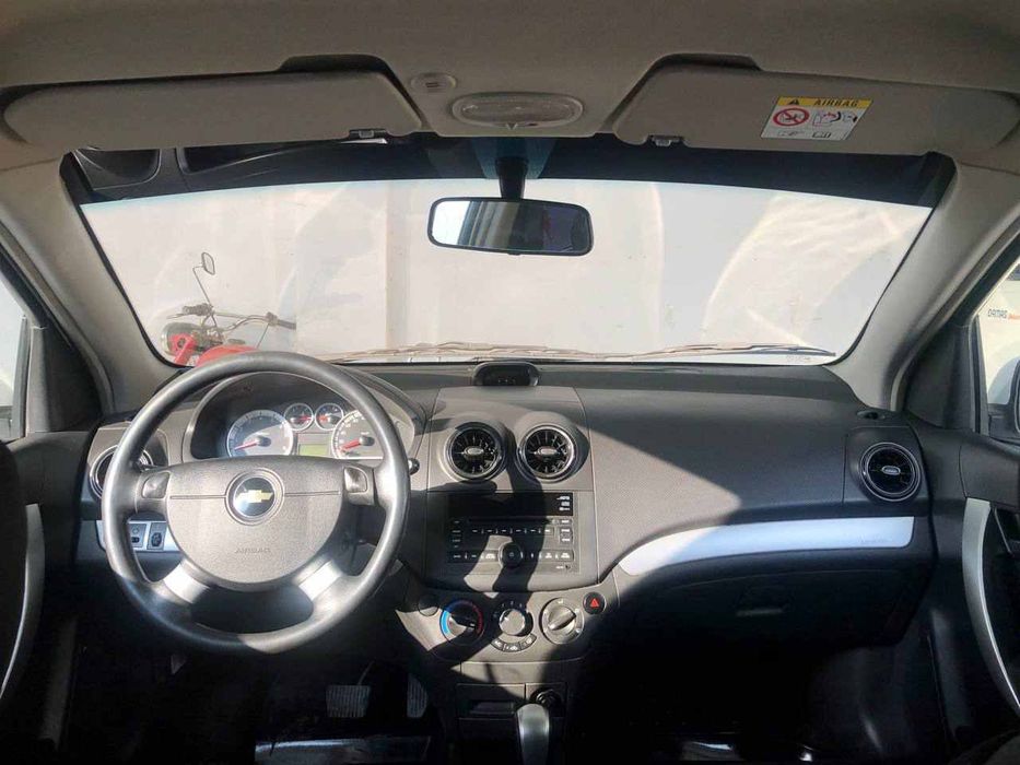 Нексия 3 сотилади срочно!!!