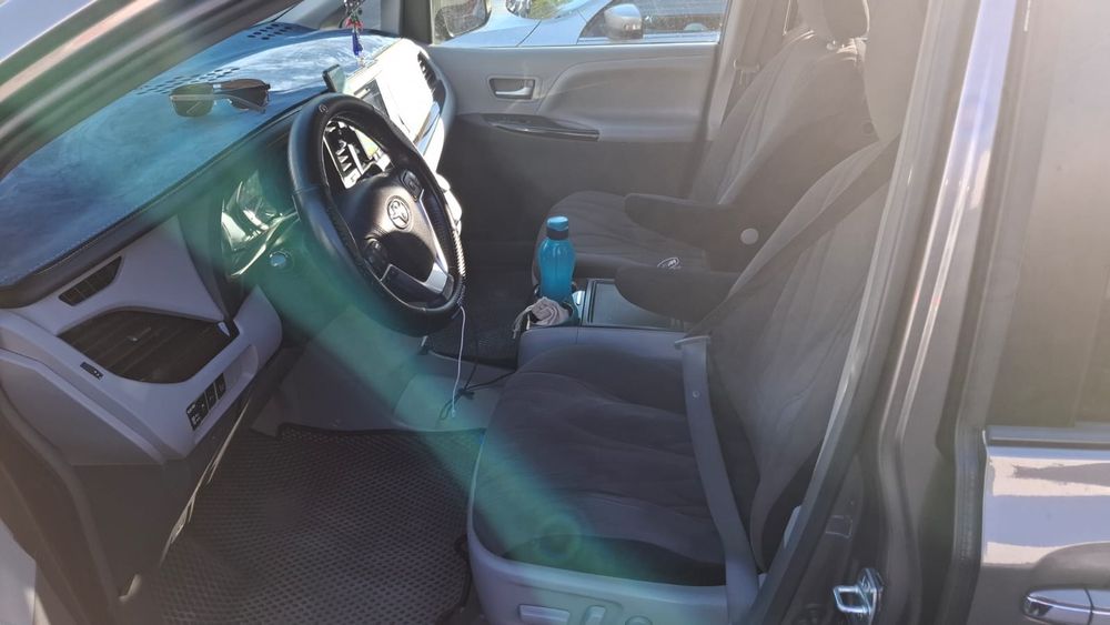 Продам Тоуота Сиену