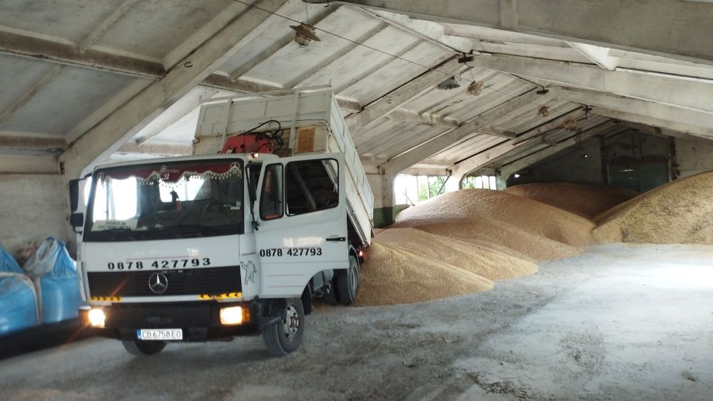 Транспорт със самосвал с кран за София и околностите