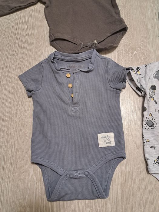 Set 4 body firma SoCute varsta 1-3 luni