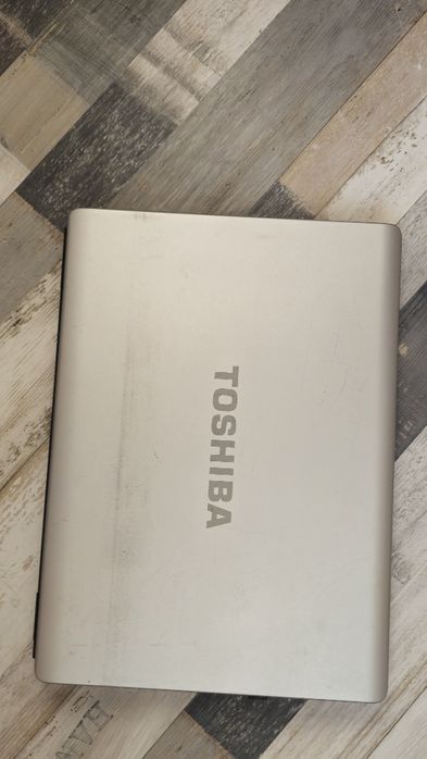 Лаптоп Toshiba Europe GMBH
