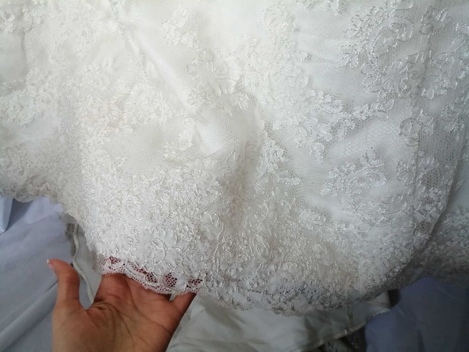 Сватбена рокля Sincerity Bridal р-р L-XL - цвят слонова кост