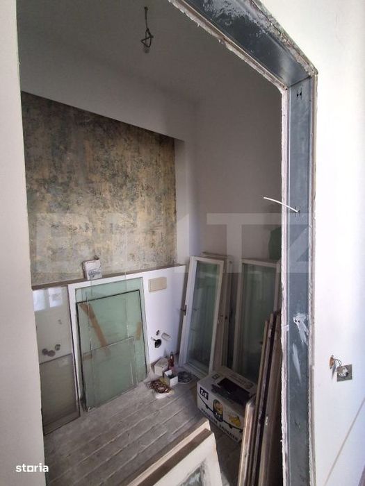 Spatiu comercial 200 mp + acces pod 200 mp, 3 balcoane, langa Piata Sf