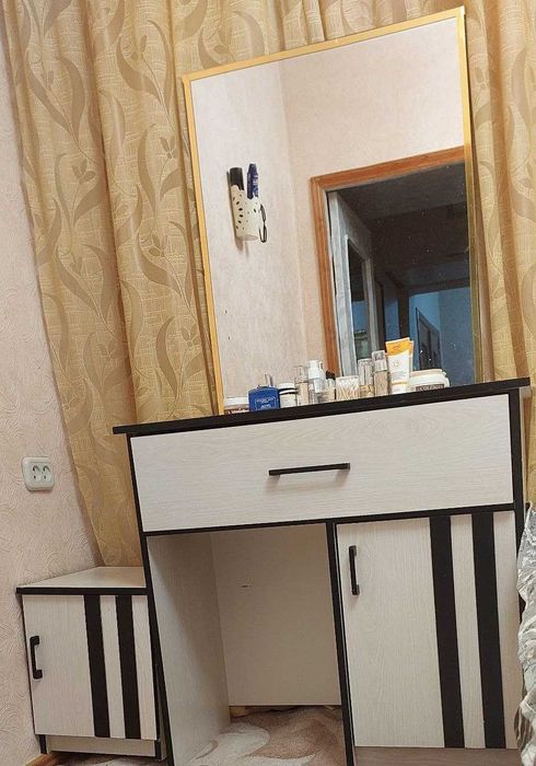 Продается Спальный гарнитур