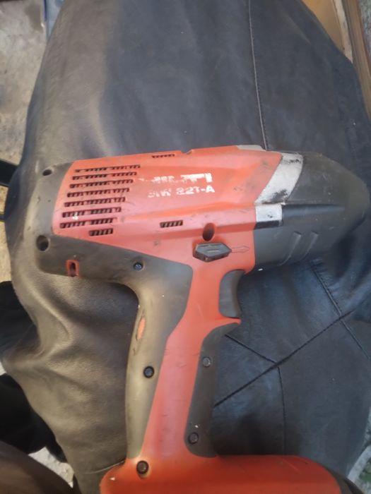 Vând impact Hilti Siw 22T-A 01
