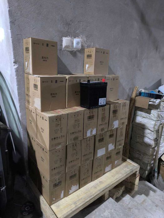 Акамуляторы на электромобили и автомобили доставкой и установкой