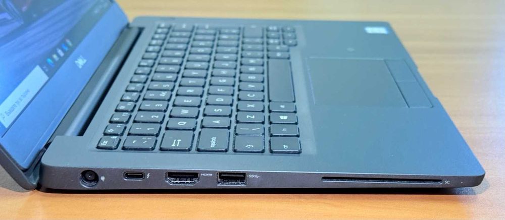 Core i5-8365U / 8GB RAM / 256GB SSD/ 13.3" FHD IPS /Dell Latitude 7300