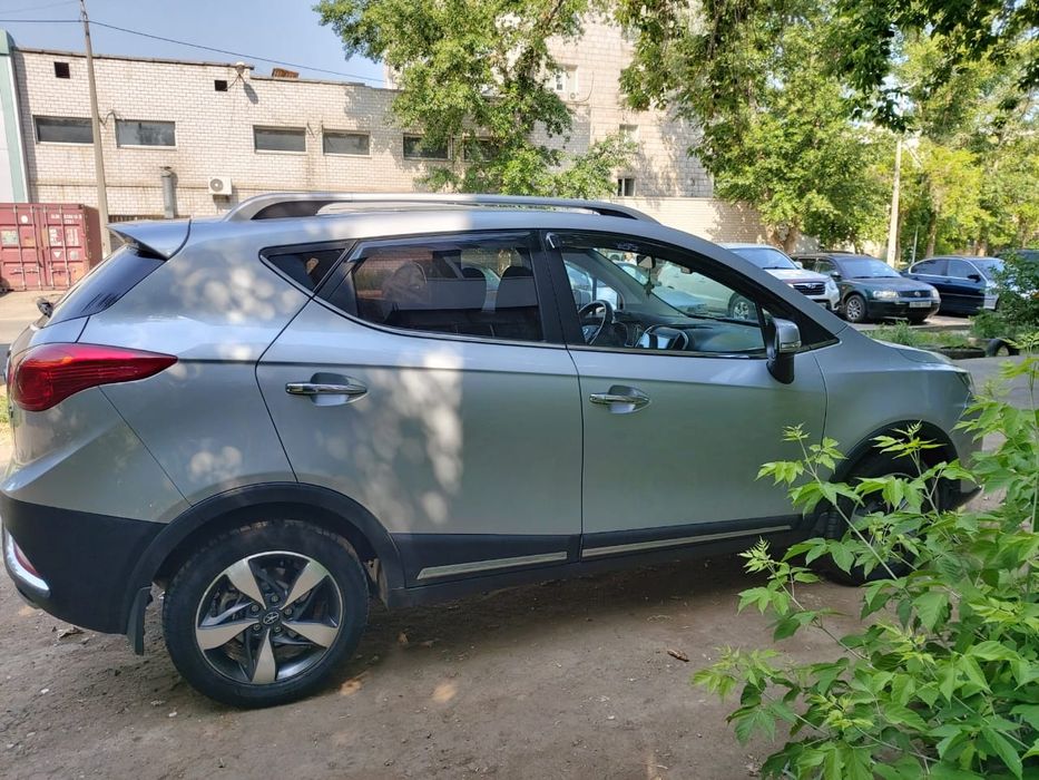 Продам кроссовер JAC S3