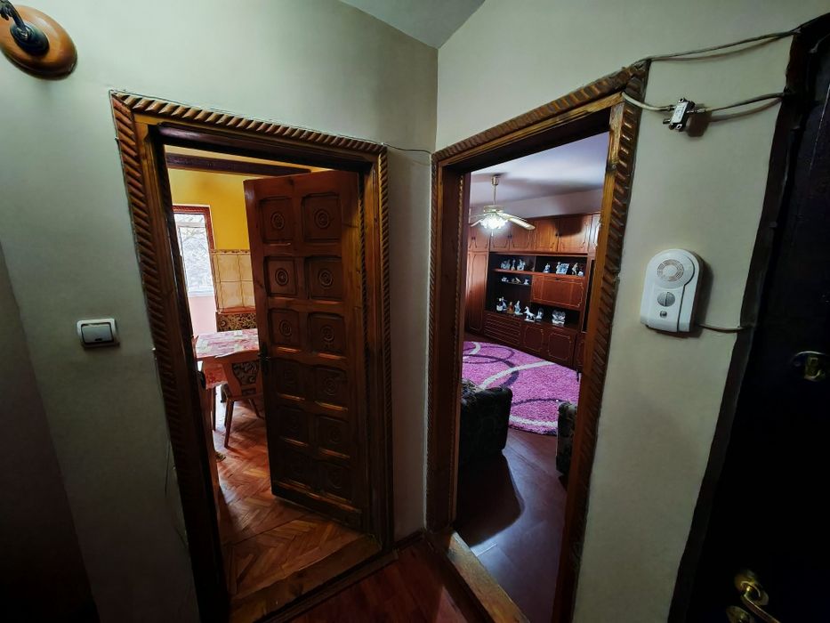 apartament 2 camere etaj 1 zona i