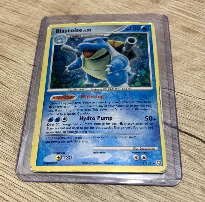 2007 Secret Wonders Damaged Blastoise Pokemon card