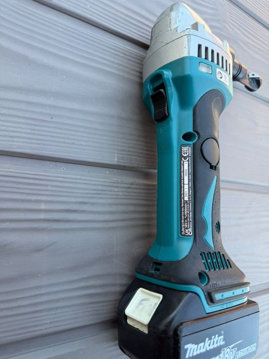 Makita foarfeca de tabla pe acumulator