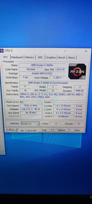 Компютър геймърски  ryzen 5600x ,rx 6600xt ,16 рам 3000mhz, захр.650+