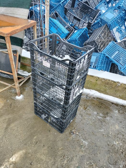 Lădițe de vânzare