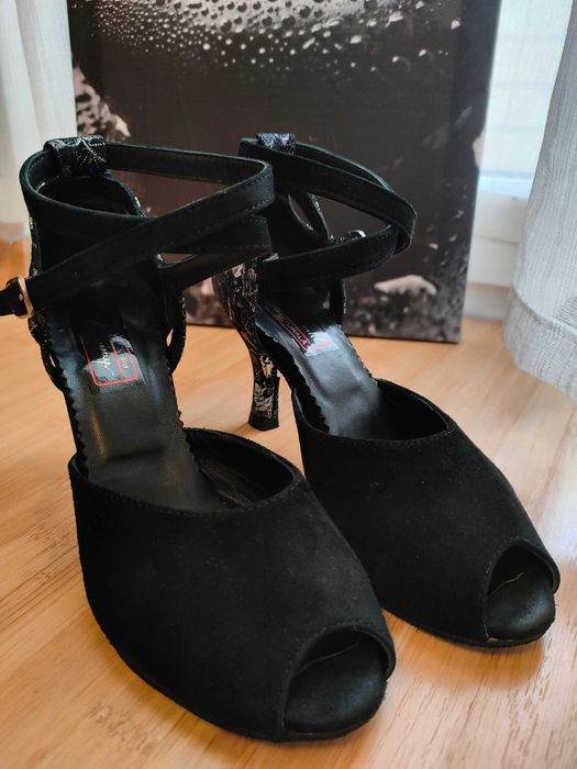 Pantofi dans sportiv latino, mărimea 37